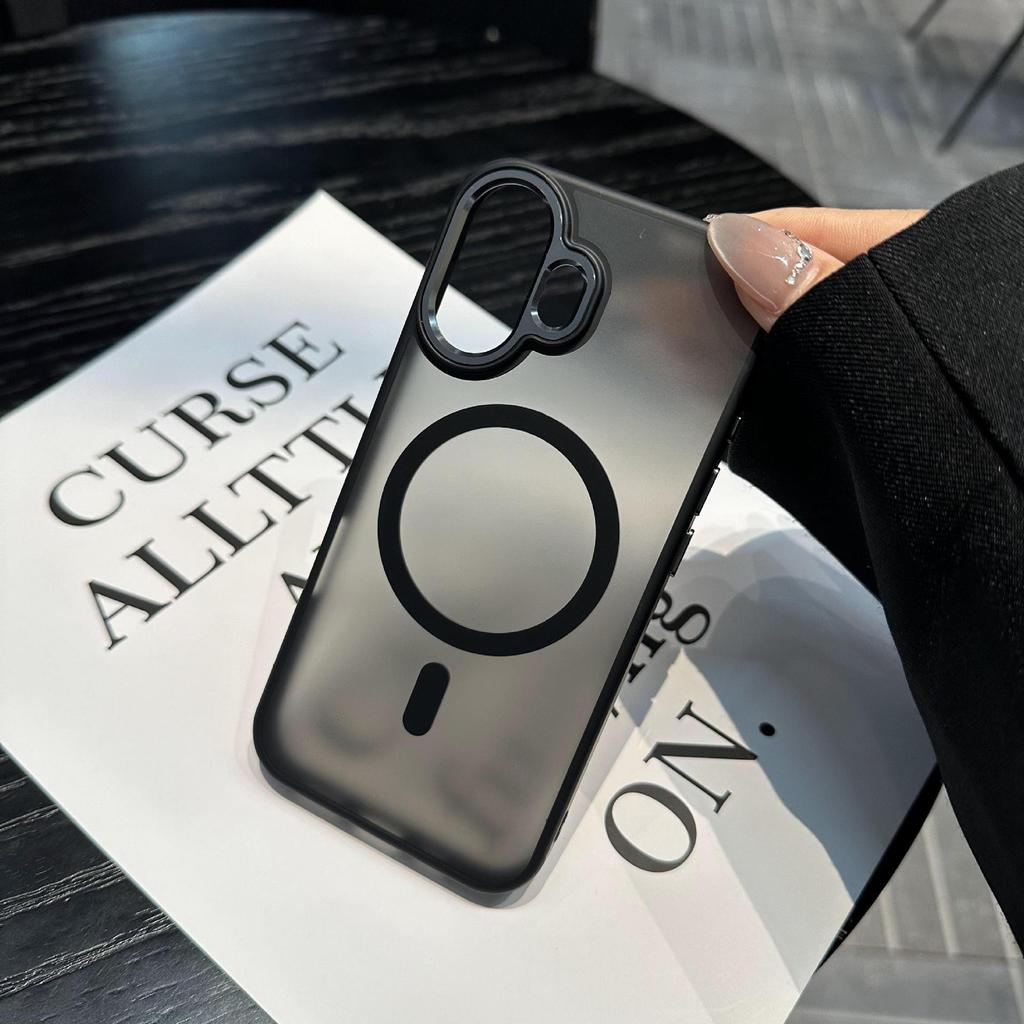 Apple 16 Pro Max Eagle Eye Magnetische Handyhülle: Mattiertes Hautgefühl, Premium Sturzschutz für iPhone 17.