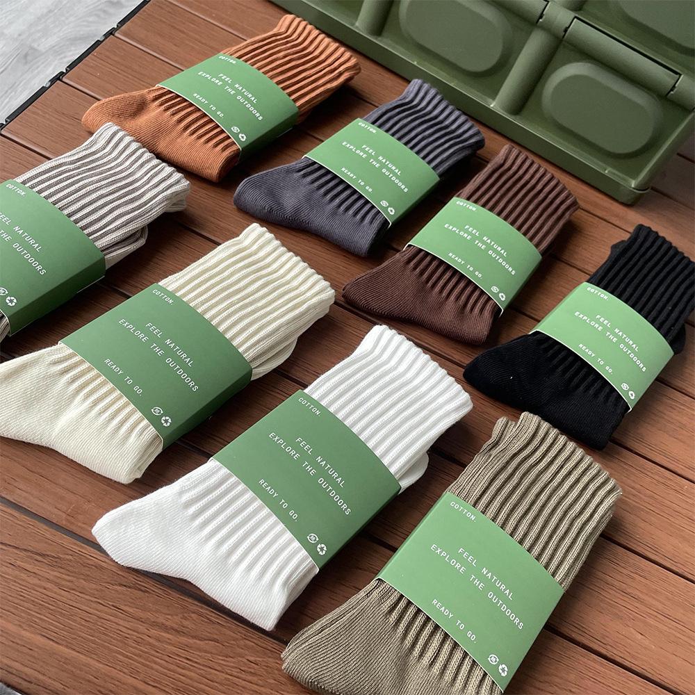 Men's and Women's Retro Loose-Top Mid-Calf Socks in White - Thick Yarn Knit for Autumn and Winter