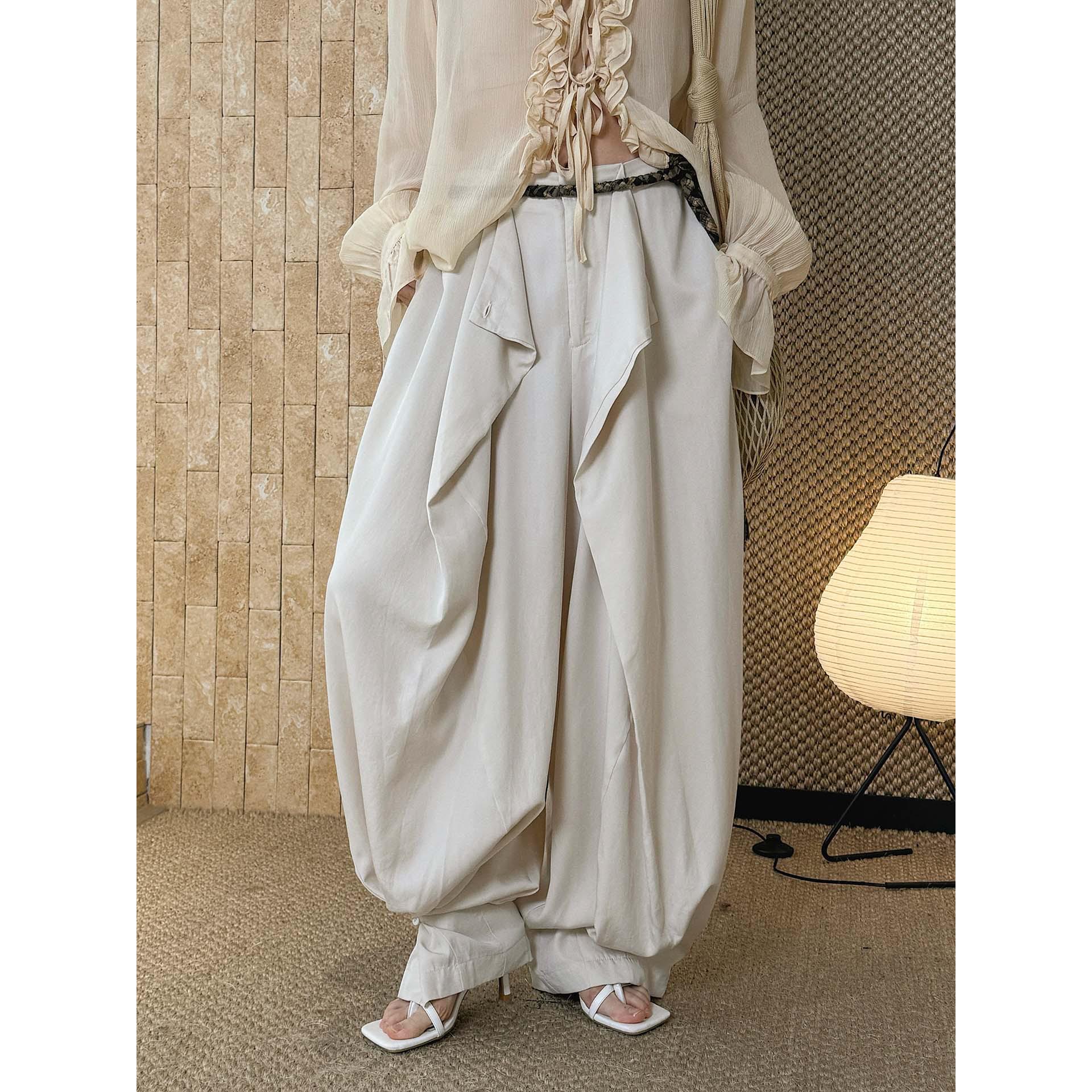 

Louvre Bohemian Nomad Style Lightweight Flowing Draped Pants for Women - Spring/Summer Collection Medium абрикосовый/серый