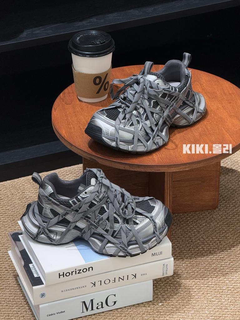 XR Paris Platform-soled Spider-Man Dad Shoes 2025 New Models Are Old and Dirty Straps To Increase the Height of Fashion Sports and Leisure Shoes