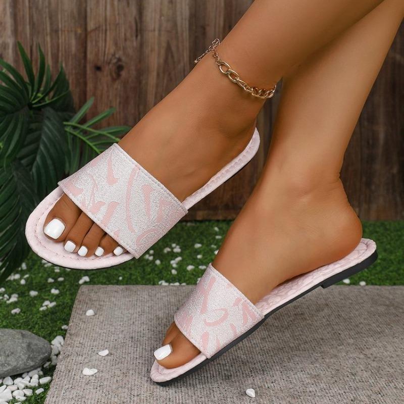 2026 New Casual Slippers Women Fashionable Non-Slip Wear-Resistant Soft Bottom Comfortable Flat Heel Sandals