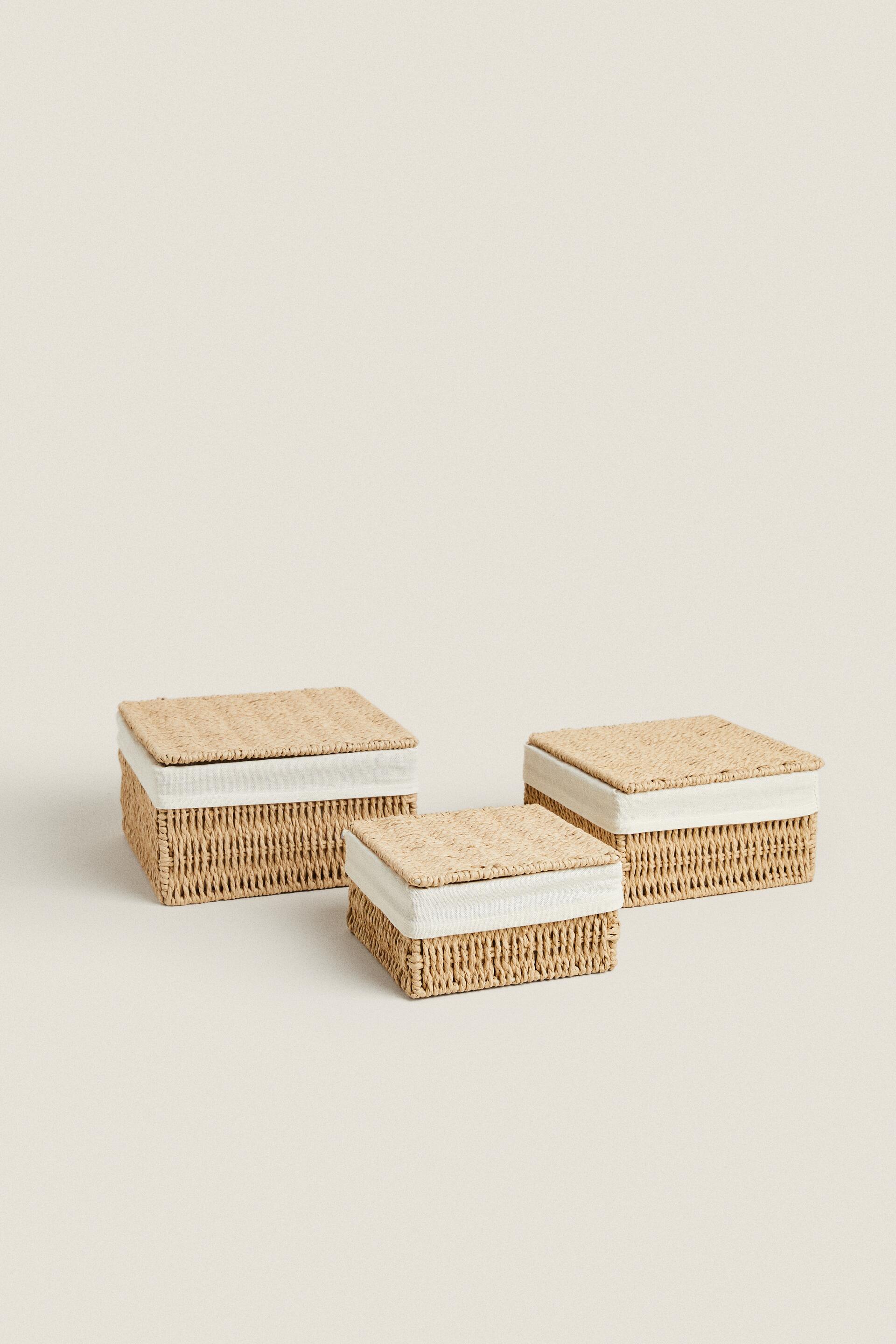 

КОРЗИНА НА ТКАНЕВОЙ ПОДКЛАДКЕ