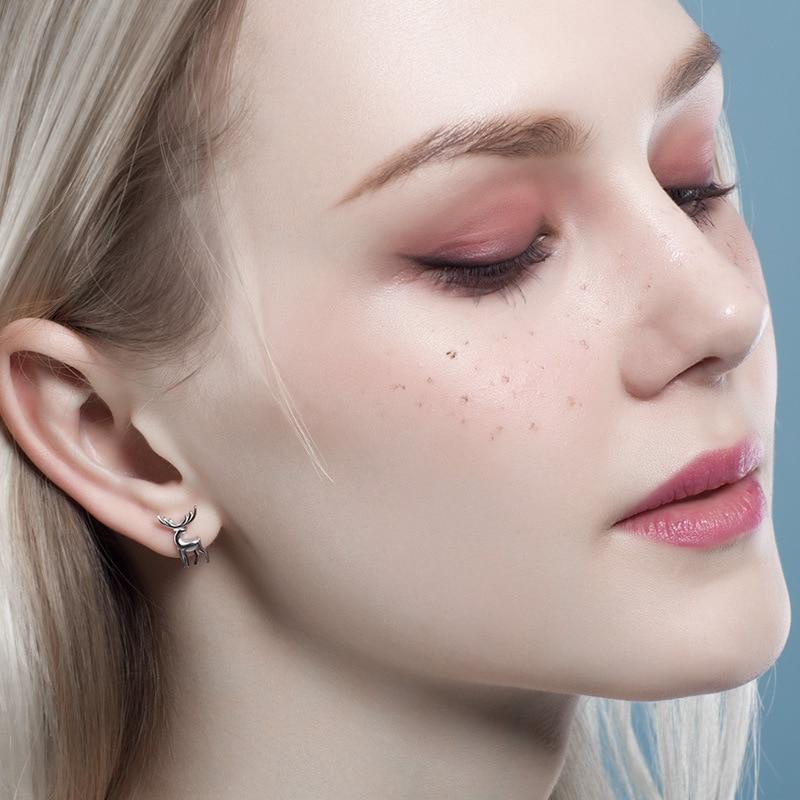 Stylish Jewelry Sterling Color Animals Deer Stud Earrings Modish Women Christmas Giveaway Present Pendientes Aretes De MujerFashion Stud