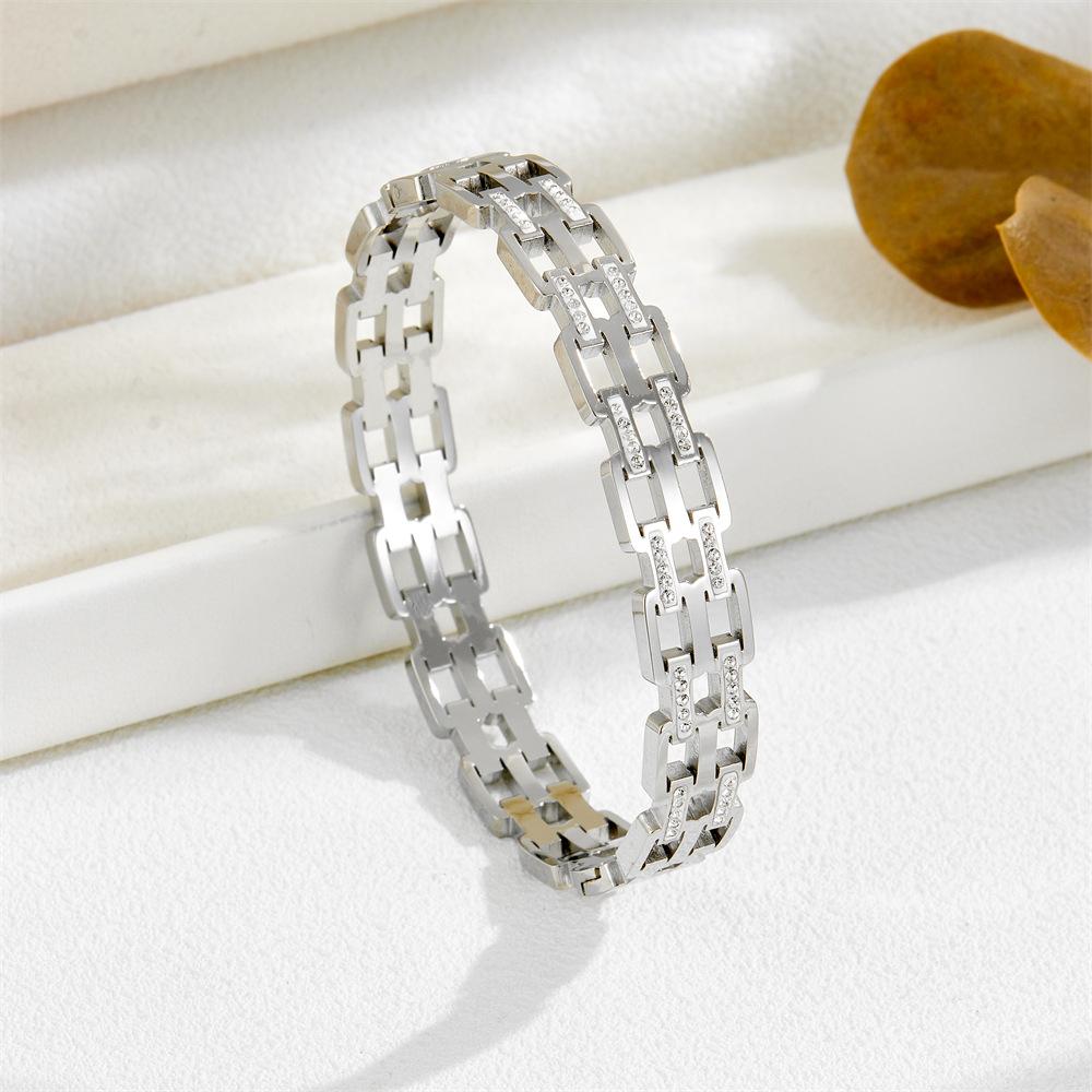 2026 Fashion Diamond-encrusted Hollow Bracelet, Simple Personality INS Style Light Luxury Temperament Niche High Sense