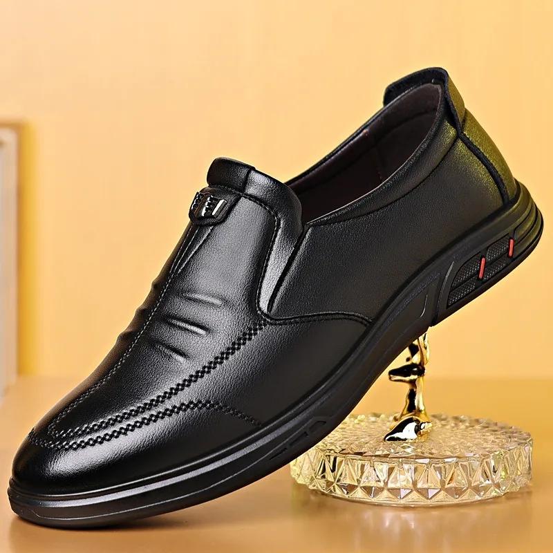 Fashion Spring Autumn New Slip-on Leather Loafers for Men Designer Soft-soled Casual Men Shoes Fashion Light Male Driving Shoes