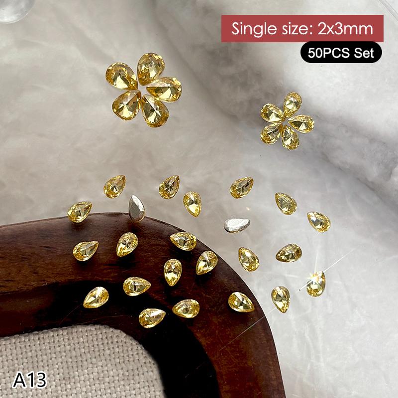 50 Stück Mehrfarbige Mini-Wassertropfen Zirkon Nail Art Strasssteine 3D Flachboden Kristallsteine Maniküre Dekoration
