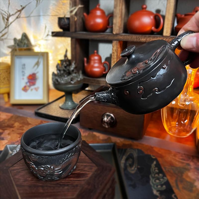 Dharma Lila Keramik Vintage Handgefertigte Teekanne Keramik Schnitzen Kung Fu Teekanne Einzelne Teekanne Pu'er Tee Zubereiten Teesets Teekanne