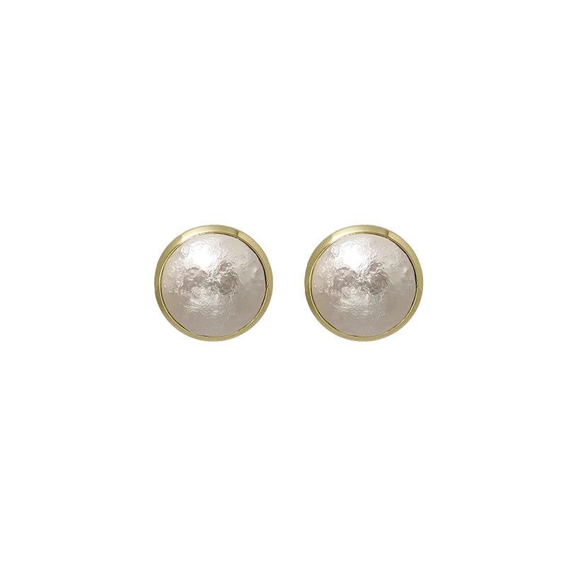 Ear-free pierced earrings, retro ear clips, cotton steamed bread beads, stud earrings, high-end sense, fashion, commuting temperament, earrings