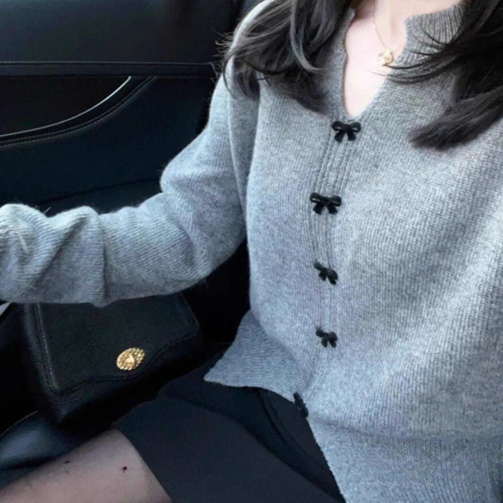 Damen Chic Französisches Grau V-Ausschnitt Schleife Strickpullover - Kleiner Duft Stil für Herbst und Frühling