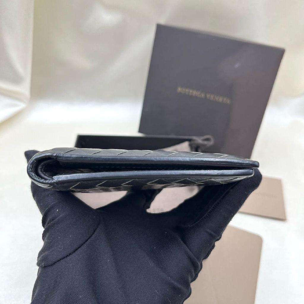 [Pre-Owned] Solid Color Double Fold Wallet With Card Slots - Excellent #1W42JDO