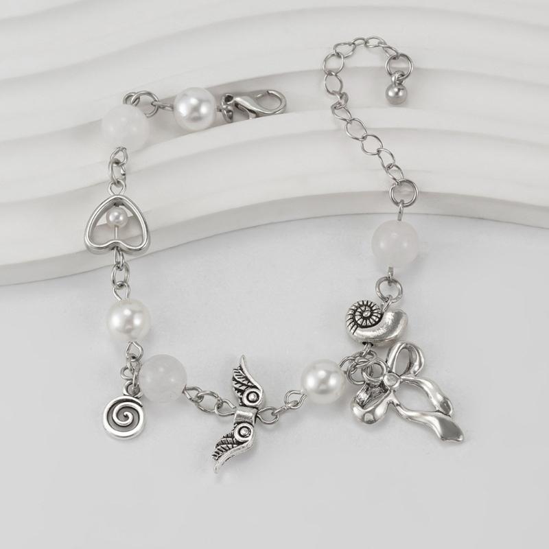 Faux Pearls Beaded Bracelet with Bowknot Pendant Butterfly Knot Charm Wristchain Adjustable Length Handchain Ornament