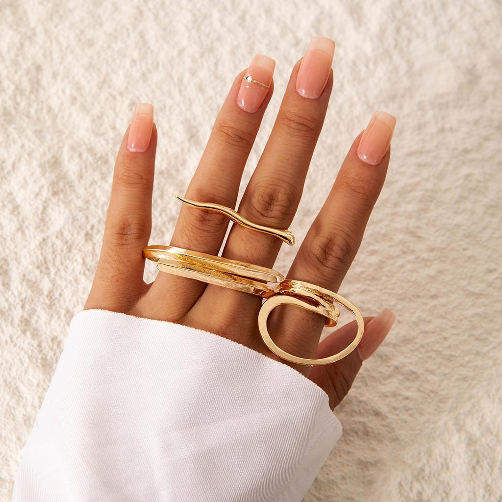 Modischer Damen 3-teiliger Ringsatz - Damenring Metallring Glänzender Ring Metallring Weihnachtsgeschenk