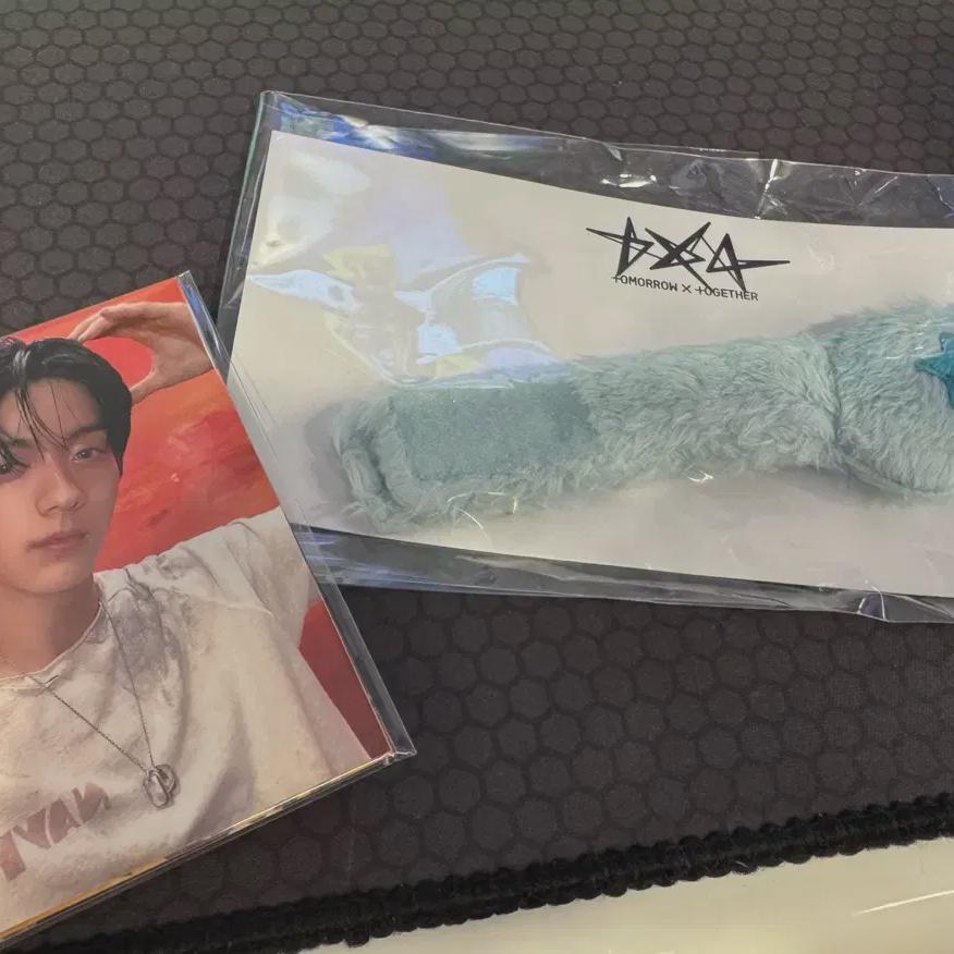 Tomorrow X Together Yin-jung Pre-recording Counterpoint Hum Nya Ling Lightstick Holder Cover Photocard Hueningkai