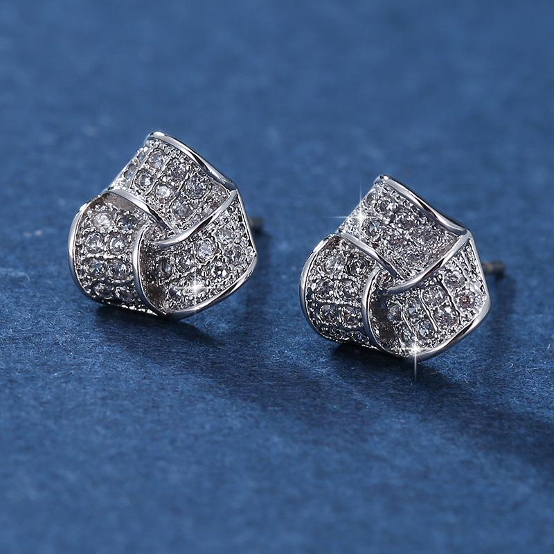 Geometric Diamond Stud Earrings: Elegant Metal Design for Women