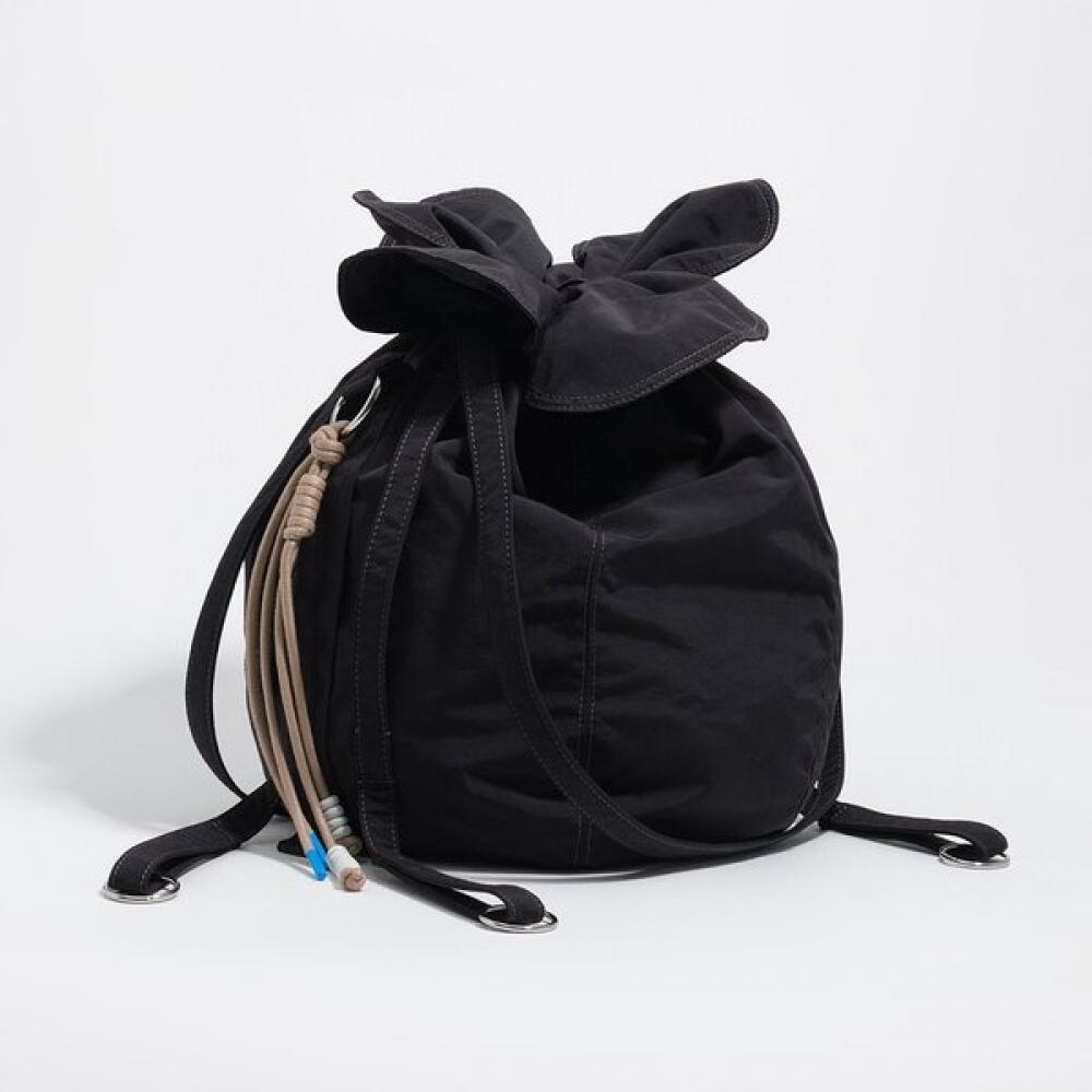 

Bimba Y Lola Woven Petalo Bag Large Black B265aib042bkf Black/FREE