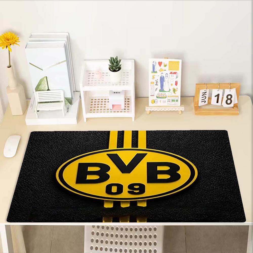 Borussia Dortmund Thema Mauspads, Rutschfeste Gummiunterseite, Multifunktionales Büro- & Wohnaccessoire, Perfekt zur Personalisierung des Arbeitsplatzes.