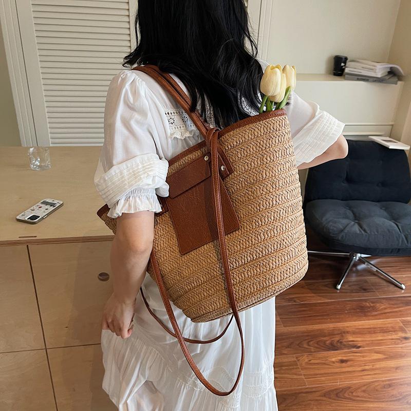 Seaside Holiday Women's Woven Beach Bag 2026: Large Capacity Knit Handbag, Single Shoulder Underarm Style