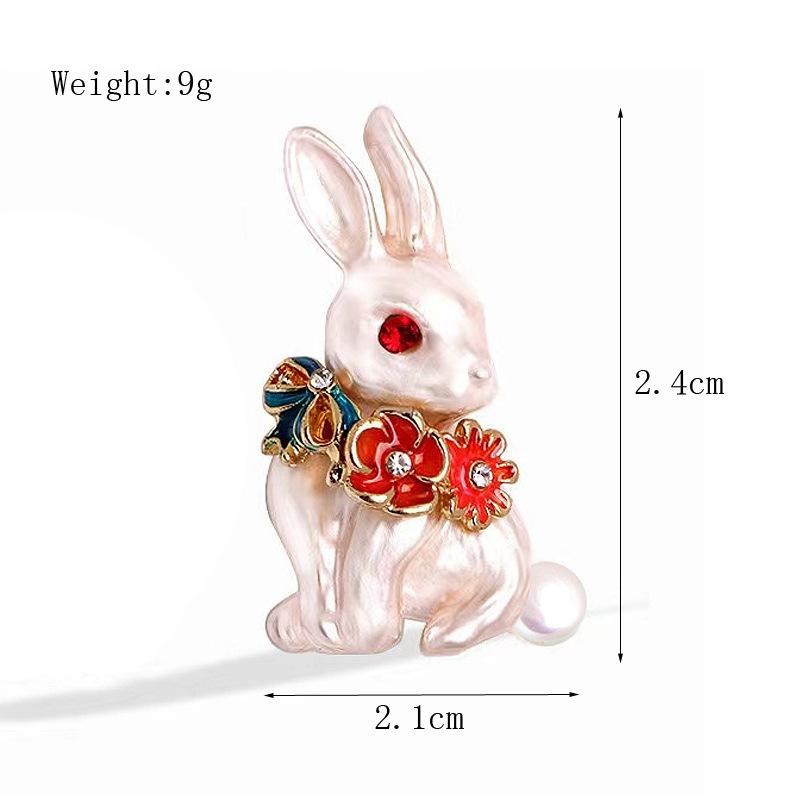 Cute Mori Department White Rabbit Brooch Retro Cartoon Pearl Animal Pin Female Jacket Jumper Small Corsage Accessories Long-Lasting Color Brooch Gift