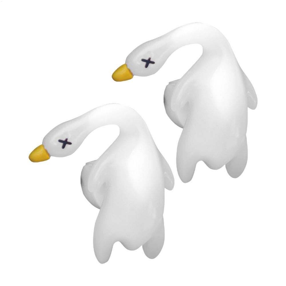 2pcs Funny Color-Changing Roast Duck Odd Car Mount Ultraviolets Temperature Sensitive Color Changing Automobile Aromatherapy