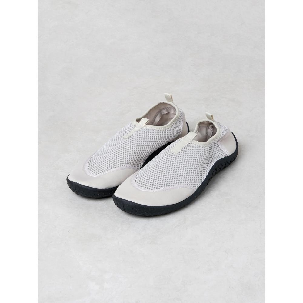 

Daiso Premium Mesh Aqua Shoes 245 255 Mm Beige