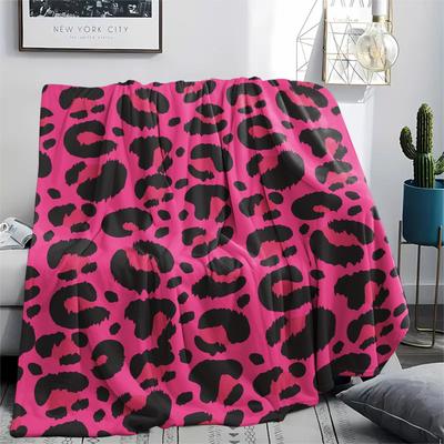 1Pc Pink Leopard Pattern Print Flannel Blanket, High Quality Comfortable for All Seasons, Home Decor, Warmth and Comfort, Perfect for Gifts