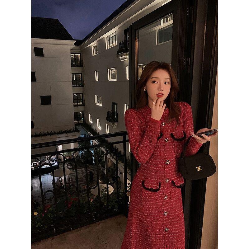 

Новое зимнее платье-водолазка с круглым вырезом, подчеркивающее талию и стройнящее, с темпераментом знаменитости и легкой роскошью, женская одежда XL красный