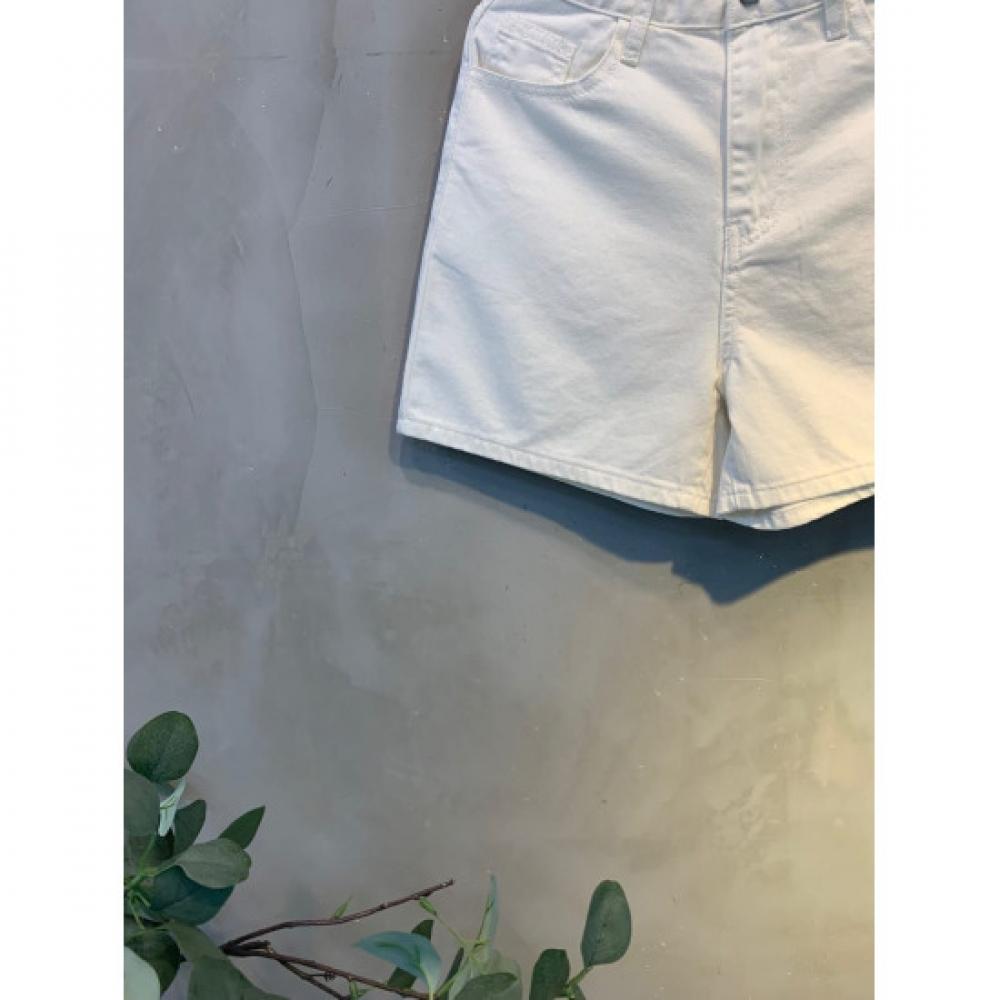 C S In The Room Women perCy Cotton Hidden bandIng ShortS 2Color