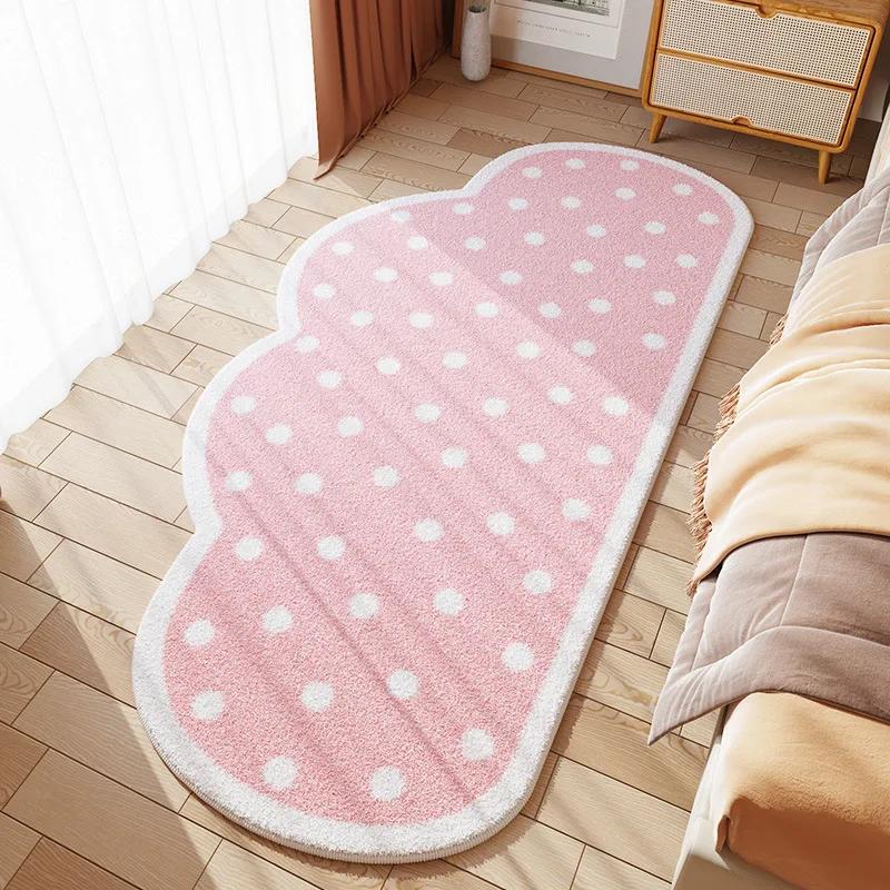 Schattig Roze Stippen Wolkvormig Nachtkastje Tapijt, Zacht Antislip Vloerkleed voor Slaapkamer, Meisjeskamer Esthetische Decoratie 60x160cm 24x63inch