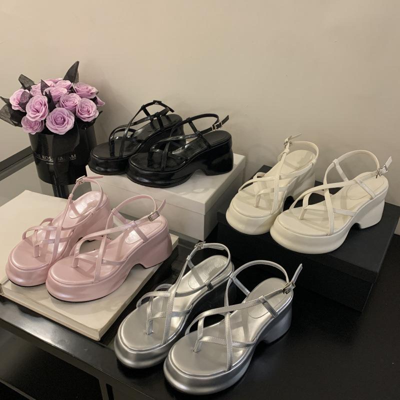 

New sandals wear small toes with sandals muffin platform holiday shoes 35 серебряный