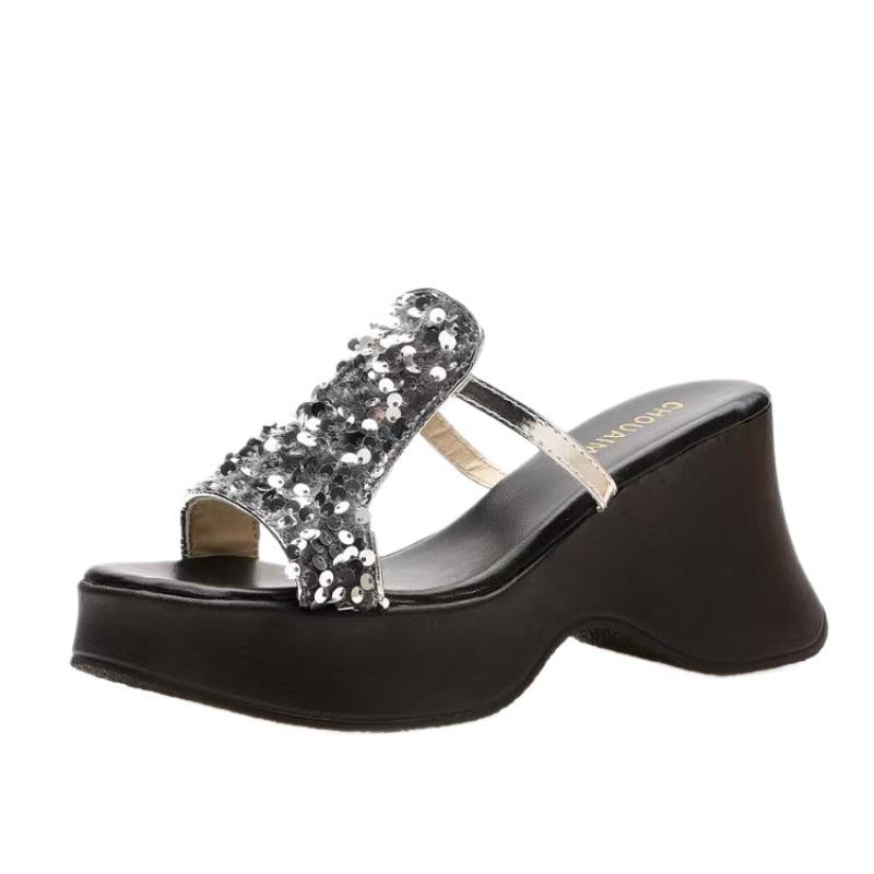 New Style Thick-soled Slippers for Women, Anti-slip and Versatile, Platform Shoes