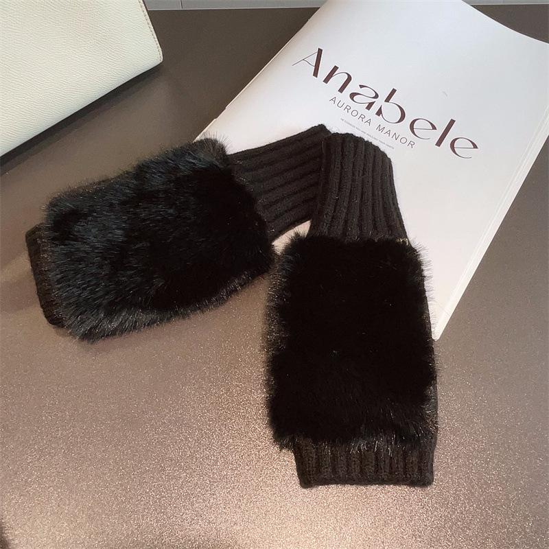 Leopard Print Plush Half-Finger Suede Gloves - Warm, Cute Winter Style for Students