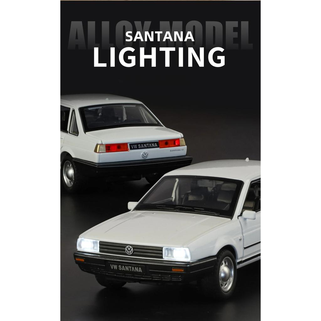 Modellino Auto Diecast in Metallo e Lega Volkswagen Santana 1/32 Suono e Luci Pull Back Alta Simulazione Giocattolo per Bambini Regali di Compleanno