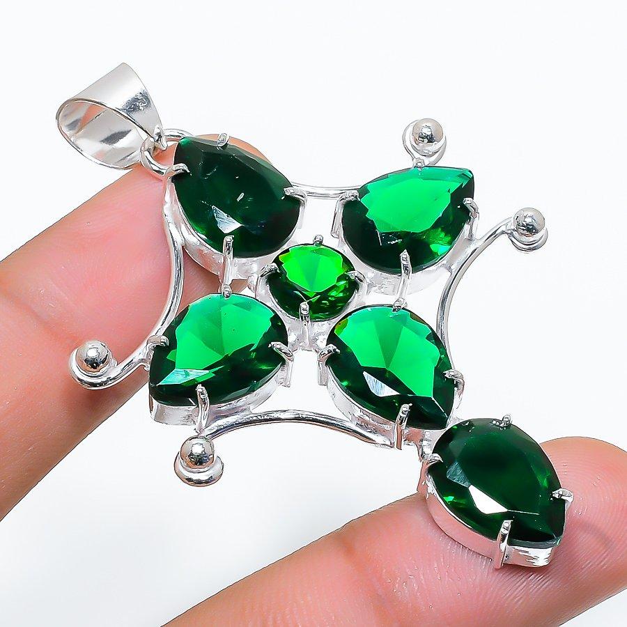 

Cross Chrome Diopside Gemstone Handmade Ethnic Jewelry Pendant 2.44 SR-7371