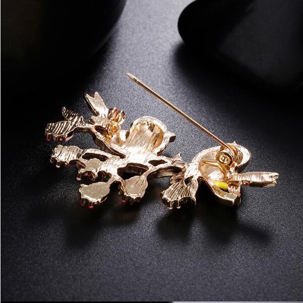 A Couple Of Bird Flower Brooch Enamel Glaze Delicate Brooch Female Pin Cardigan Buckle Brooch