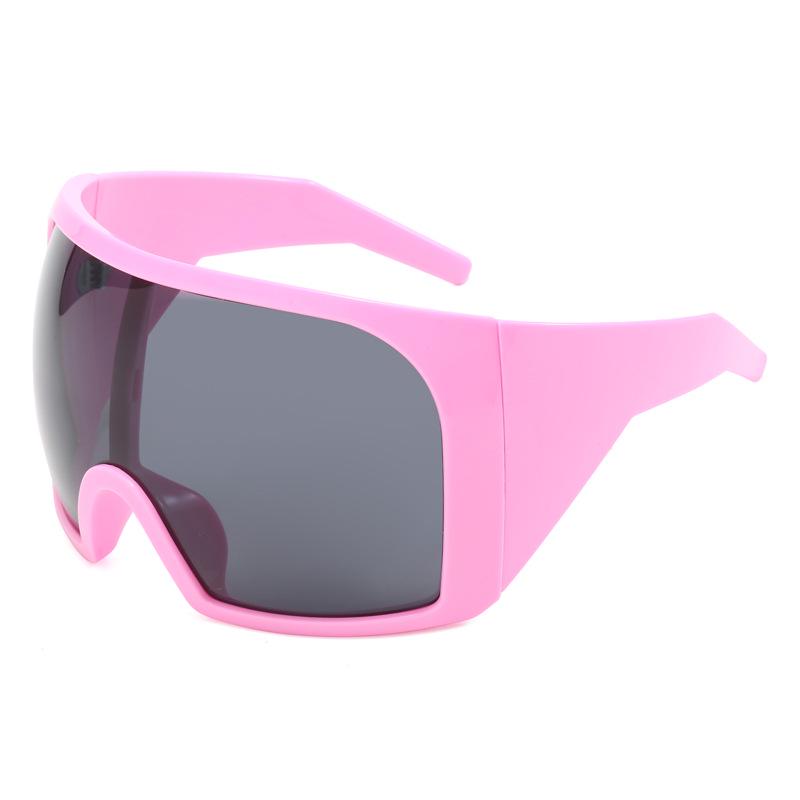 

Oversized UV Protection Sports Sunglasses with European & American Design