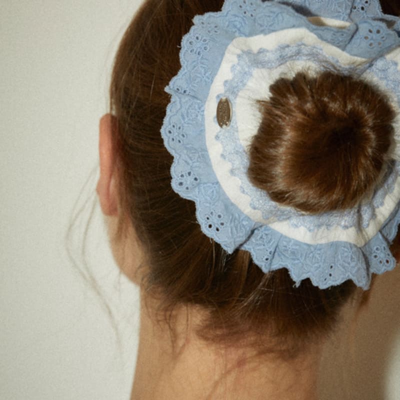 

Любимое Существительное Голубое Кружево Blue