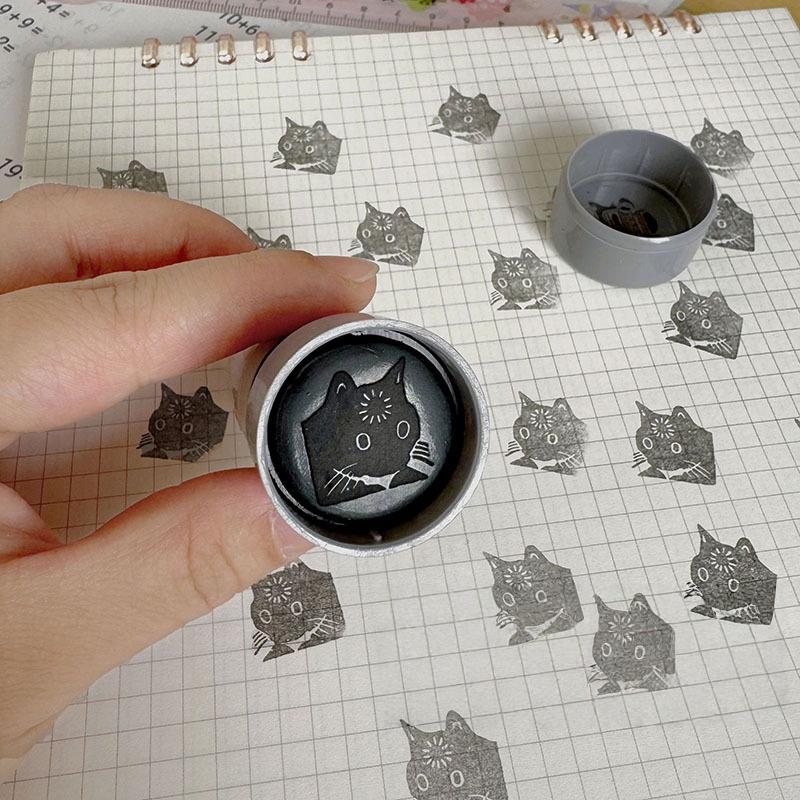 2Pcs Creative Small Cat Sign In Punch Stamp Kawaii Cartoon Cat Stamp Diary Decoration Craft Supplies Kid Diy Toy Fun Gift