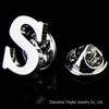 High-Quality Brass English Letter Brooches A-Z for Men & Women – Suit, Jacket, Shirt Badge.