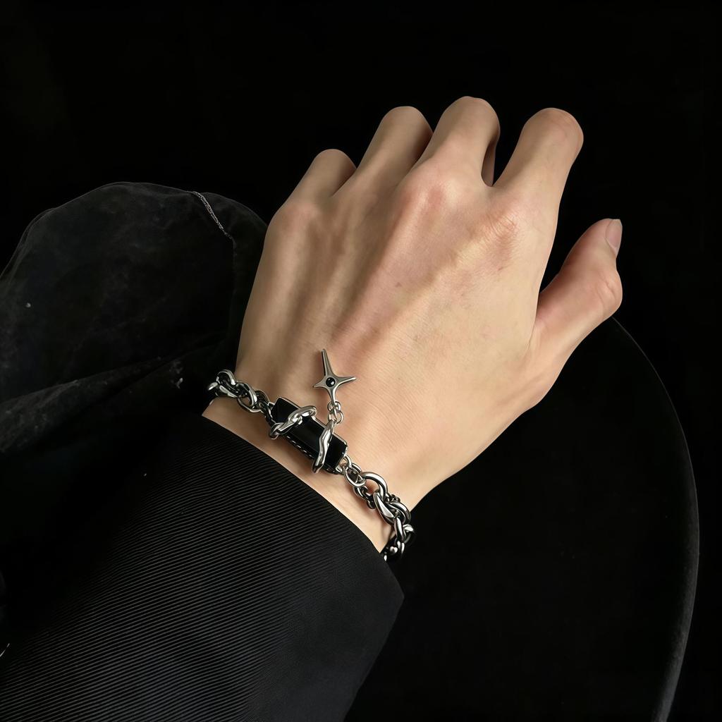 Punk Rivet Cross Clavicle Chain Choker Necklace for Men & Women