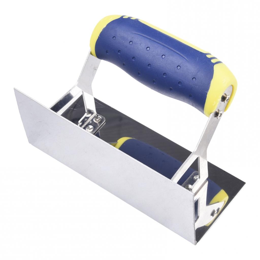 Superior Finish with Stainless Steel Tools for Flawless Concrete Edging