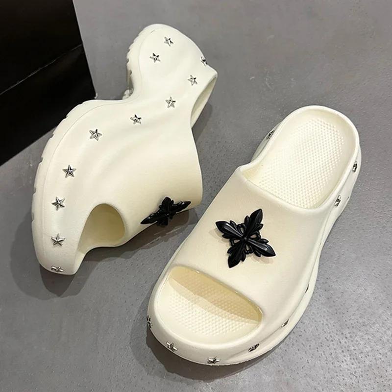 Fashion Star Rivets Chunky Platform Slippers Women Summer Punk Wedge Heel Sandals Woman Outdoor Beach Non Slip Soft Eva Slides