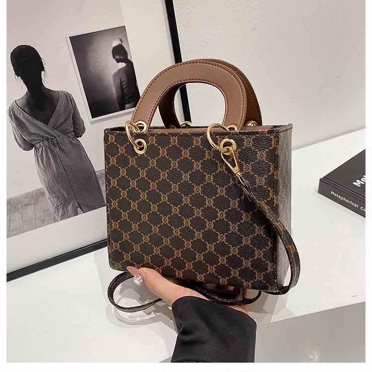 2024 Vintage Blumenhandtasche: Stilvolle Damen Schulter- & Umhängetasche für vielseitiges, elegantes Pendeln