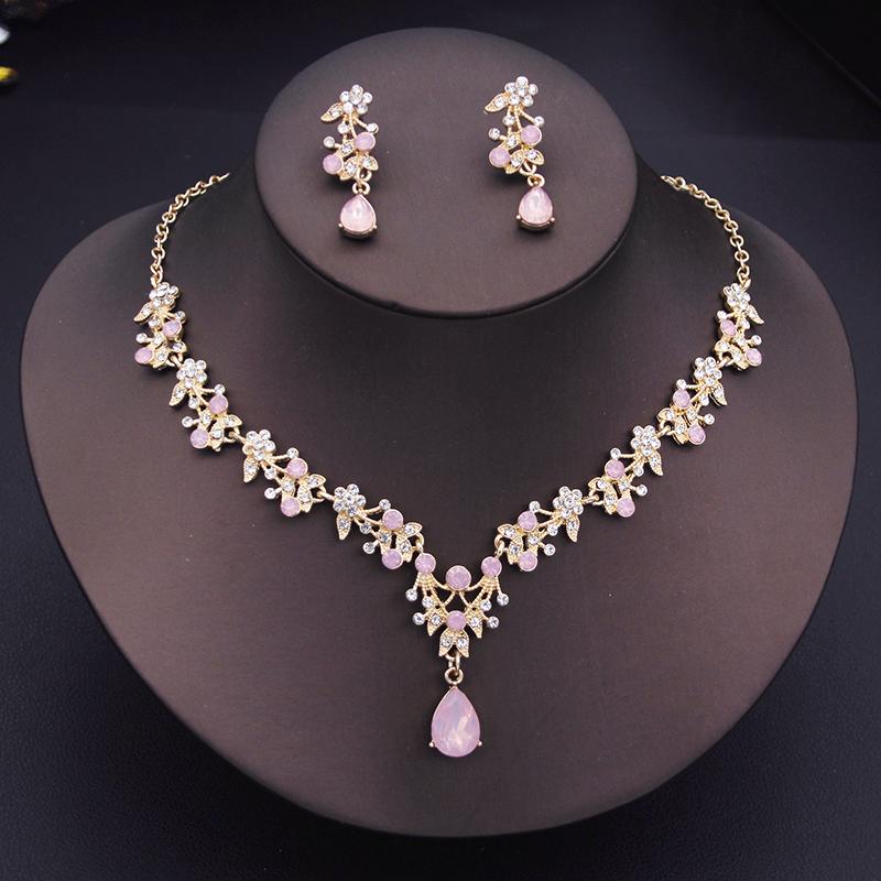 Exquisite Dangle Earrings and Necklace for Women Elegant Jewelry Set Flower Design Shining Rhinestone Necklace Set Wedding