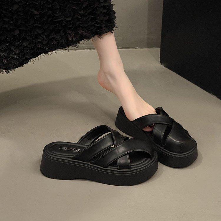 Baotou Half Slippers Women's Outer Wear In the Summer of 2025 New Platform Roman Shoes Comfortable and Fashionable Versatile Medium Heel Sandals