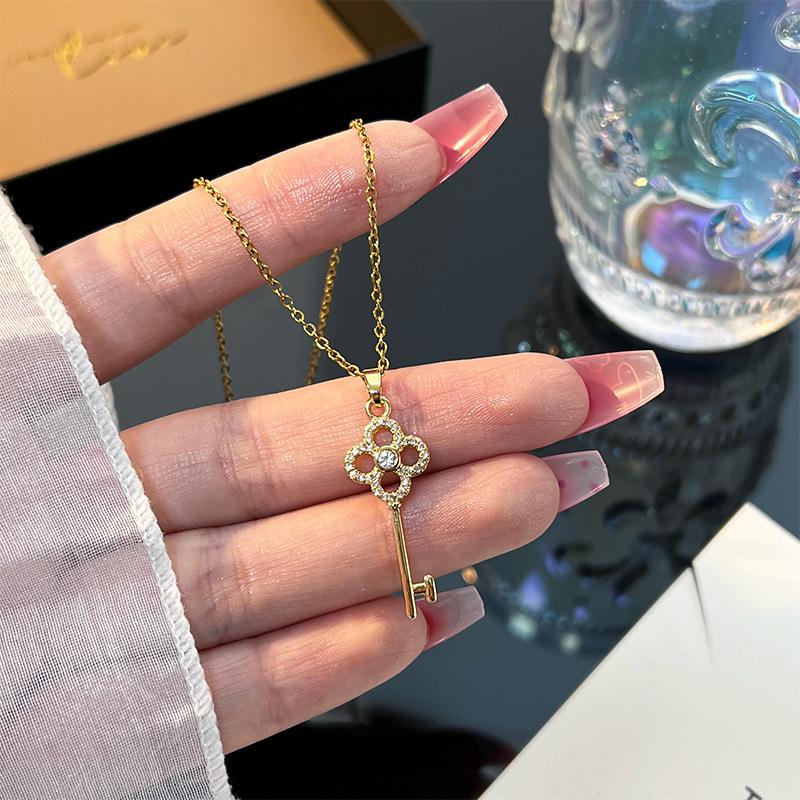 Titanstahl Halskette - Elegante Halskette für Damen - Herzförmiger Anhänger Zubehör