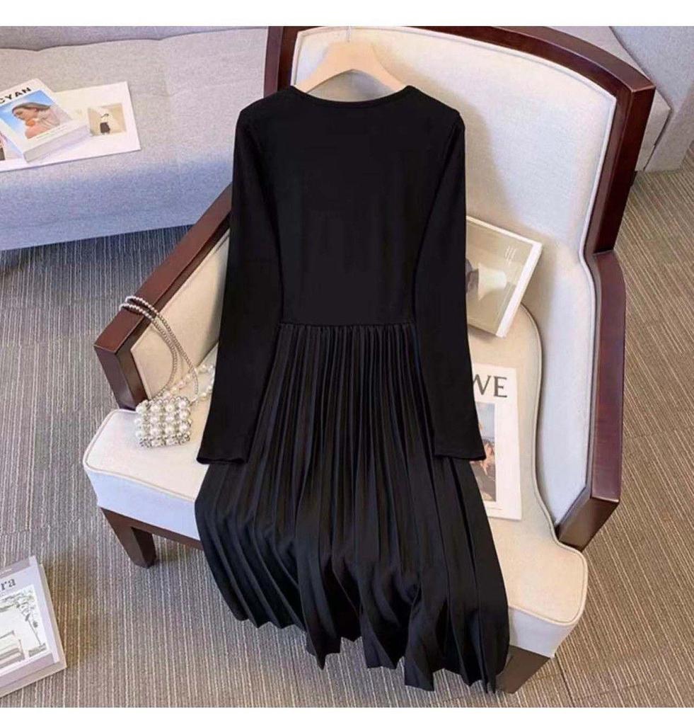 Women's Elegant Mid-Length Black Dress - 2025 Autumn New Style, Slimming Pleated Skirt, Long Sleeve Versatile Design