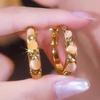 Orecchini a Bottone con Diamanti Tono Caffè di Alta Gamma per Donna: Orecchini a cerchio alla moda, scintillanti e dal design di nicchia.