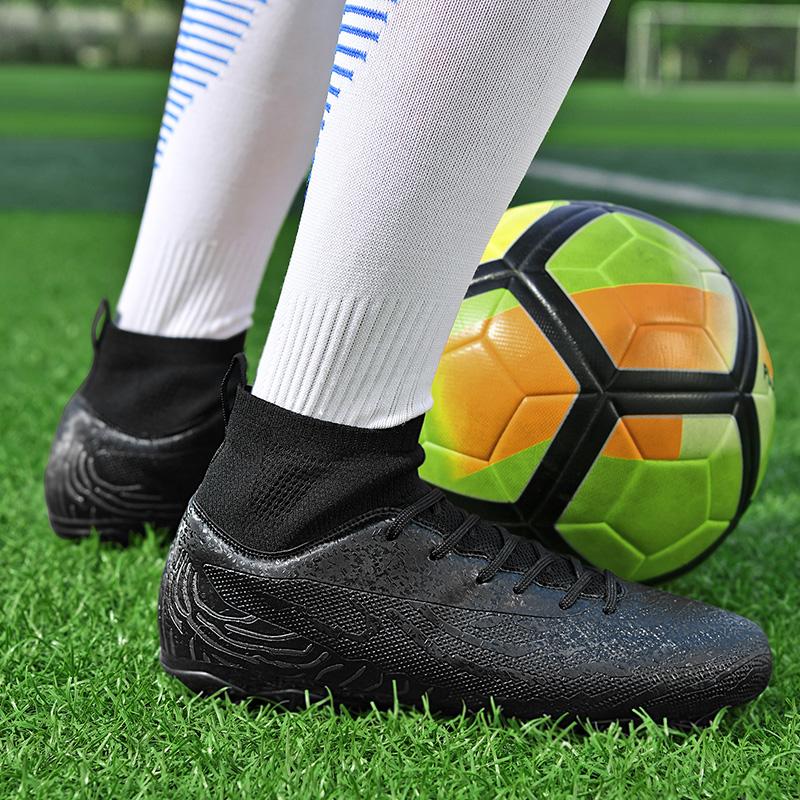 Men Professional Soccer Shoes Anti-Slip Outdoor Grass Training Stud Sports Shoes Men Soft Lace-Up Football Boots Men