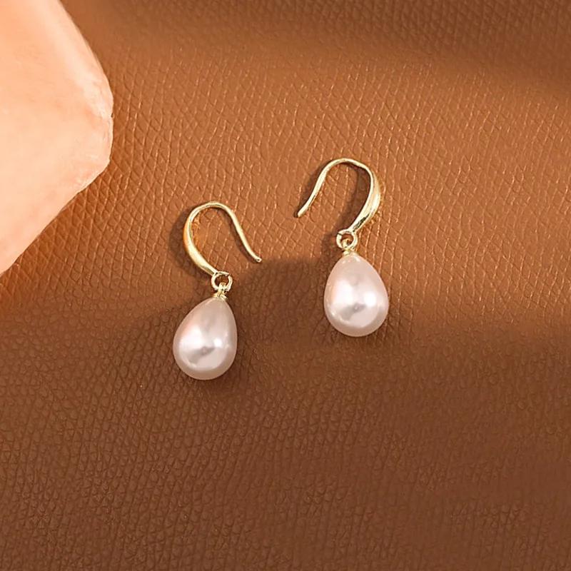 Water Drop Pearl Dangle Earrings Temperamental Women's Hook Earrings Irregular Slim Imitation Pearl Hanging Earrings Brincos