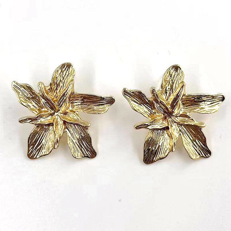 Metal Geometric Irregular Leaf Multi-layer Flower Stud Earrings